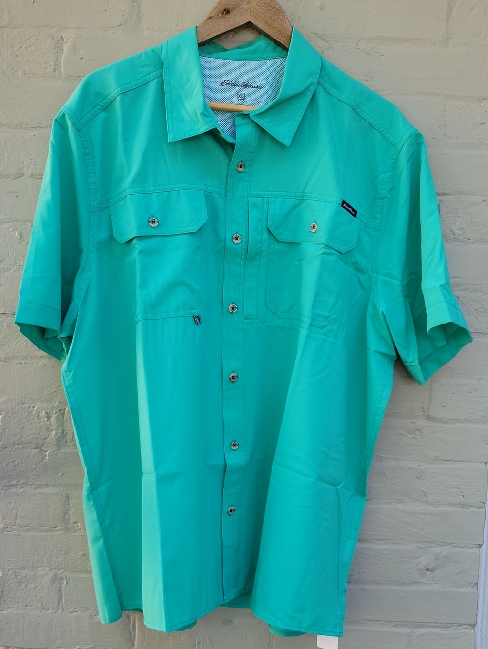 Eddie Bauer Mens XL Turquoise Fishing Shirt Short Sleeve Vented Mesh Back